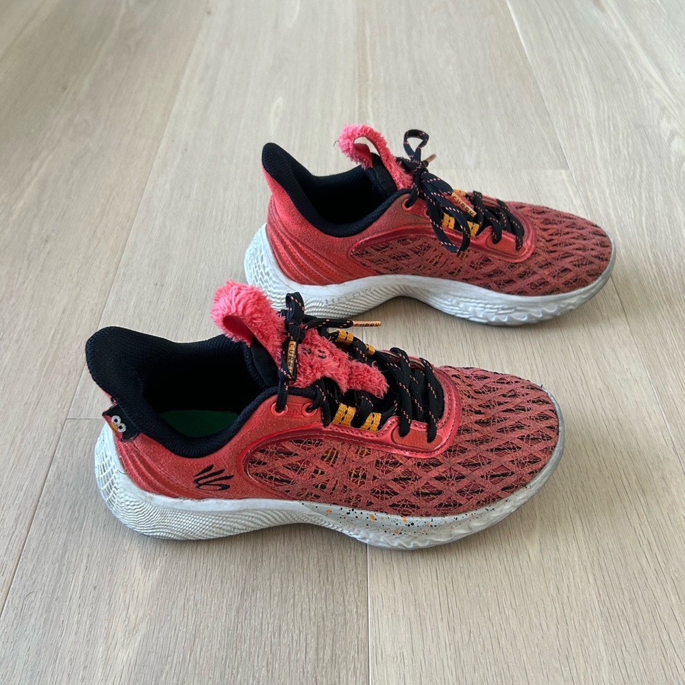 Curry Elmo Under Armour Shoes